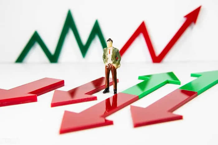工业富联上涨2.03%，报15.08元/股